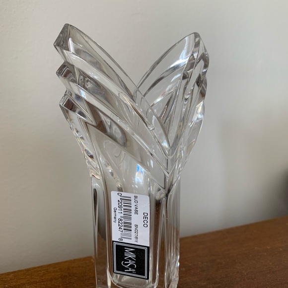 Mikasa Accents Vintage Mikasa Crystal Tulip Bud Vase Poshmark